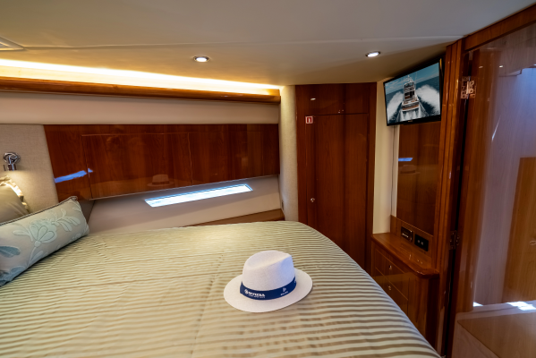 Island Moon 53ft Riviera Yacht For Sale