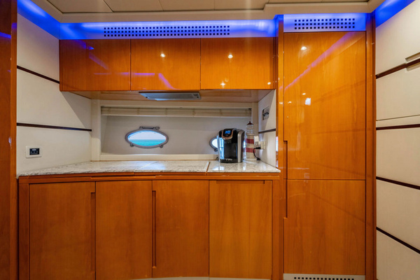 Pershing 62 Yacht For Sale
