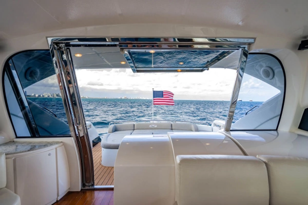 2006 Pershing 62