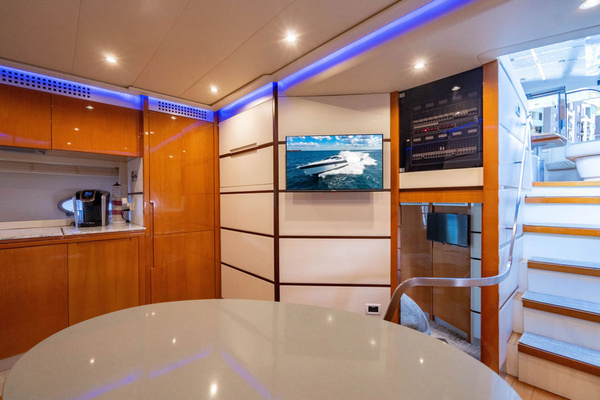 Pershing 62 Yacht For Sale