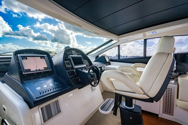 2006 Pershing 62