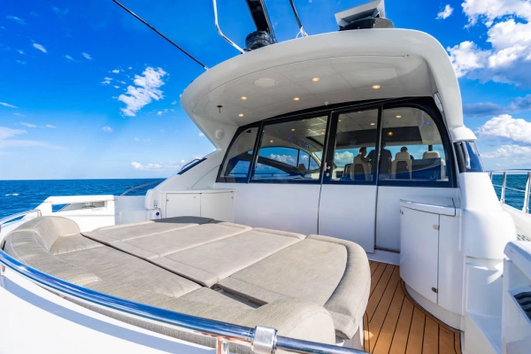 2006 Pershing 62