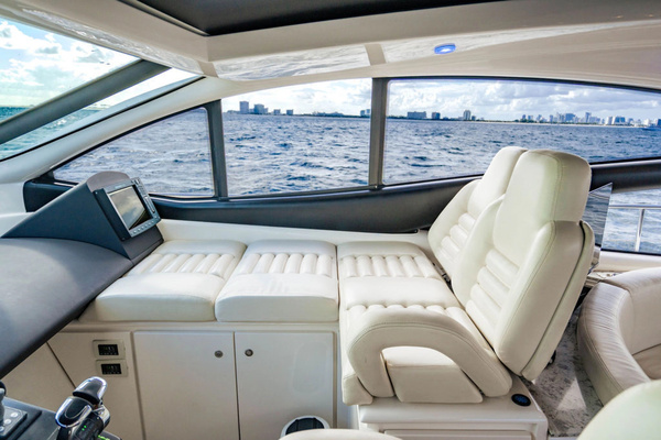 IT S ALL GOOD 2 62ft Pershing Yacht For Sale
