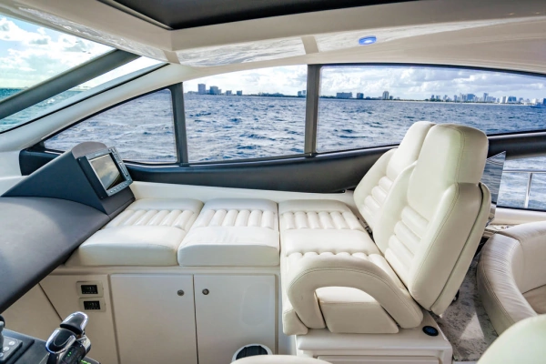 2006 Pershing 62