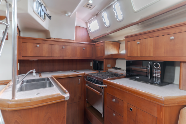 Jolly Roger 45ft Hunter Yacht For Sale