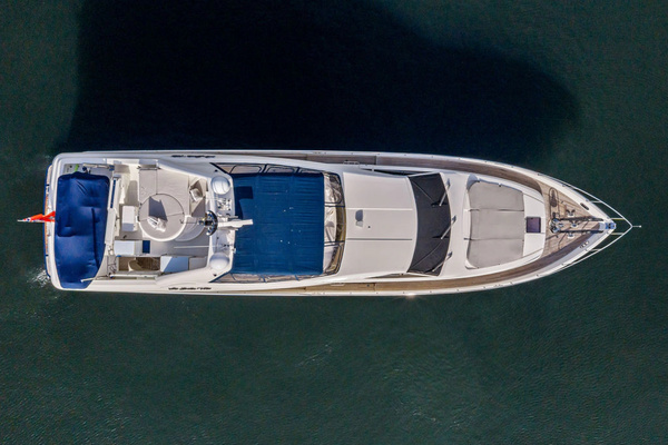 2006 Ferretti Yachts 83