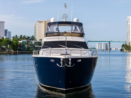 2006 Ferretti Yachts 83