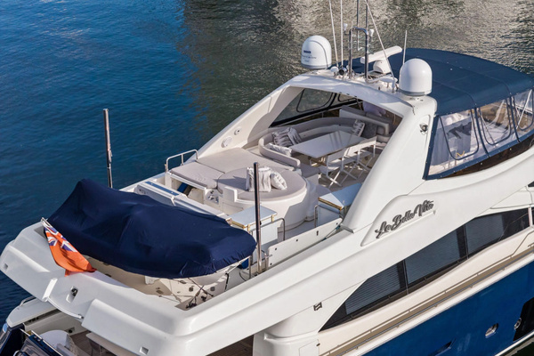 2006 Ferretti Yachts 83