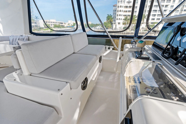 2006 Ferretti Yachts 83