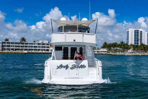 2006 Hatteras 64