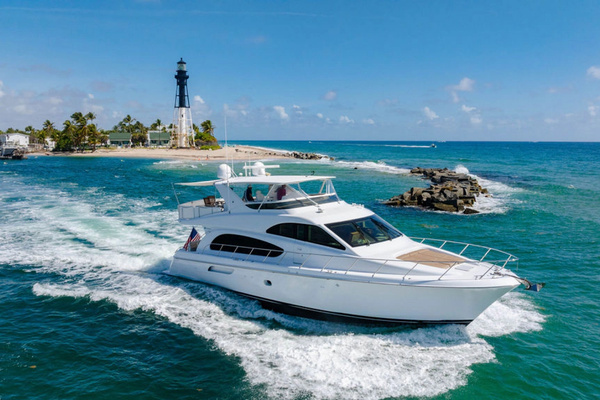 2006 Hatteras 64