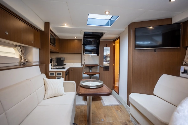 2018 Sea Ray 35