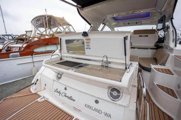 2018 Sea Ray 35