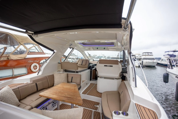 2018 Sea Ray 35