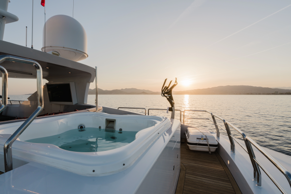 2001Heesen Yachts 130 ft 40M   LADY LUCY