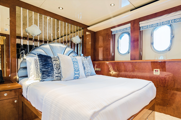 2001Heesen Yachts 130 ft 40M   LADY LUCY