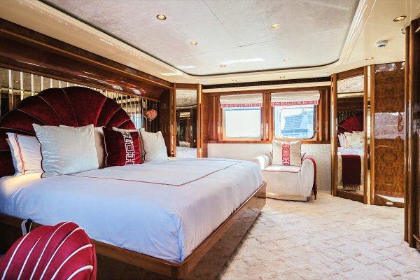 2001Heesen Yachts 130 ft 40M   LADY LUCY