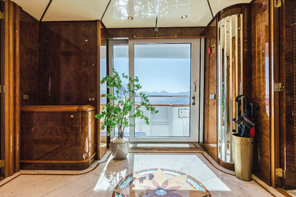 2001Heesen Yachts 130 ft 40M   LADY LUCY
