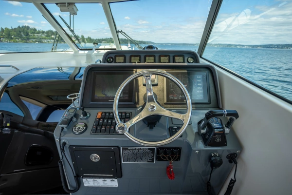2009 Pursuit 37