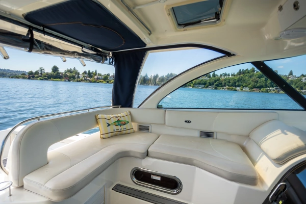 2009 Pursuit 37