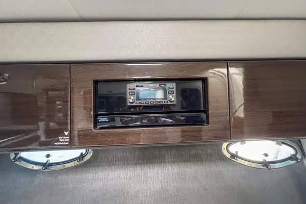 Liquid Asset 40ft Formula Yacht For Sale