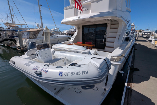 2010 Ovation 52
