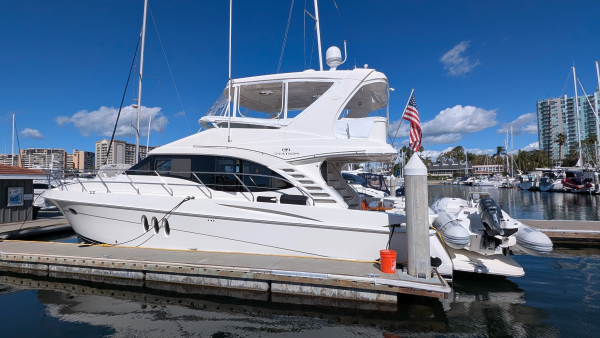 Lone Star 52ft Ovation Yacht For Sale