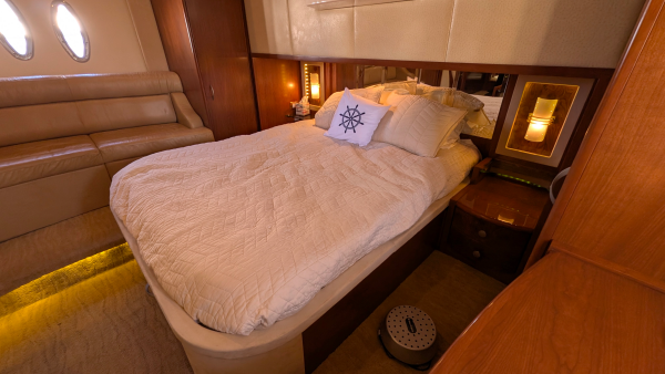 Lone Star 52ft Ovation Yacht For Sale