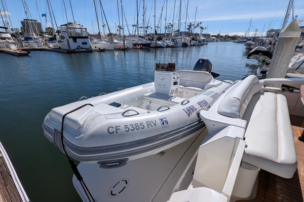 2010 Ovation 52
