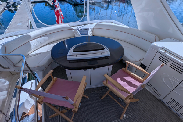 2010 Ovation 52