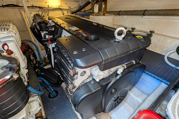 2010 Ovation 52