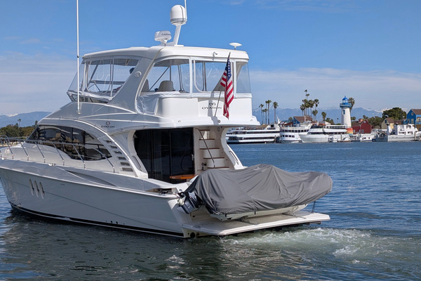 2010 Ovation 52
