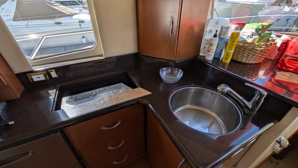 Lone Star 52ft Ovation Yacht For Sale