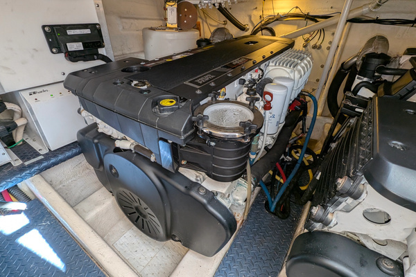 2010 Ovation 52