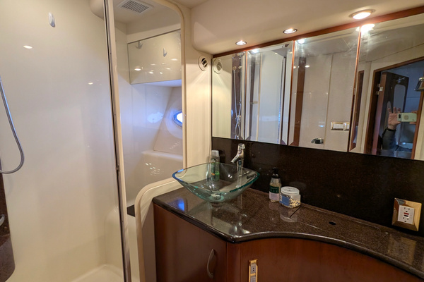 2010 Ovation 52