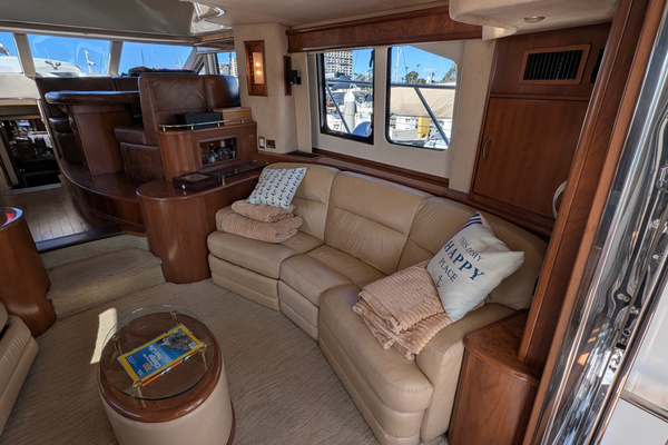 2010 Ovation 52