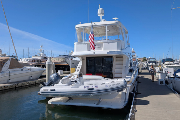 2010 Ovation 52