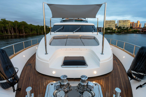 2005 Sanlorenzo 82