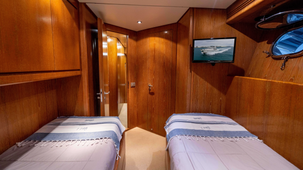 LOSAND 82ft Sanlorenzo Yacht For Sale