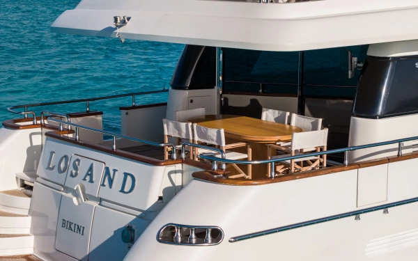 2005 Sanlorenzo 82