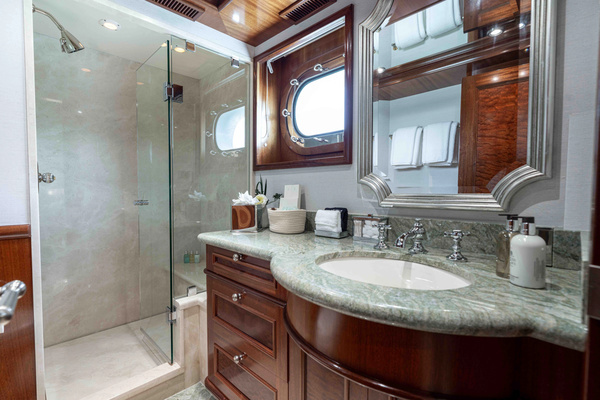 2008 Richmond Yachts 142