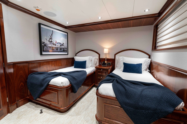 2008 Richmond Yachts 142