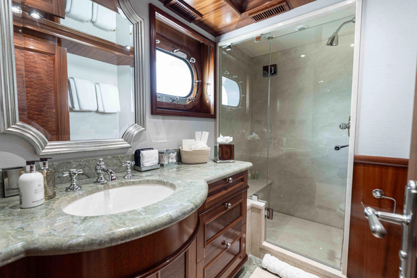 2008 Richmond Yachts 142
