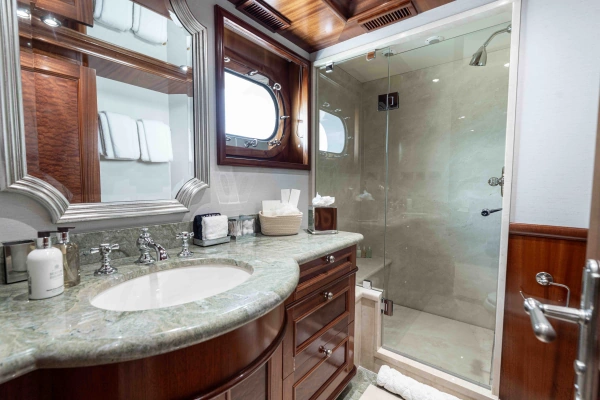 2008 Richmond Yachts 142