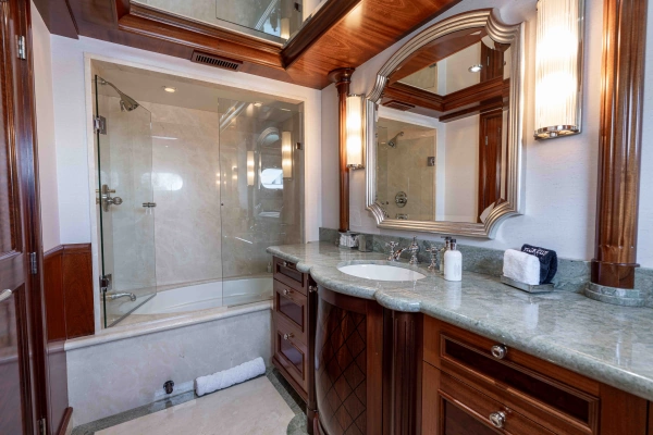 2008 Richmond Yachts 142