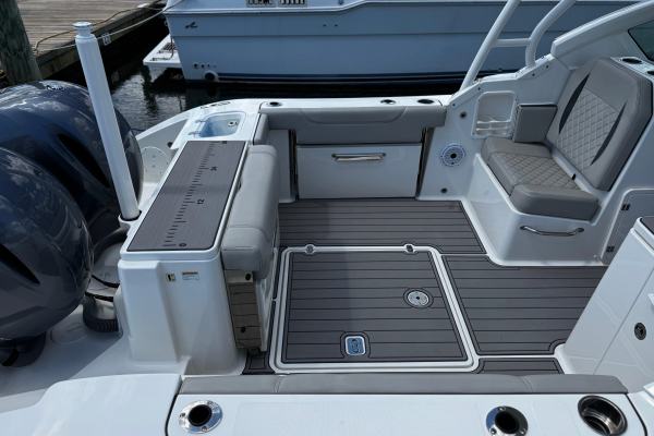 Luna Sea 26ft Pursuit Yacht For Sale