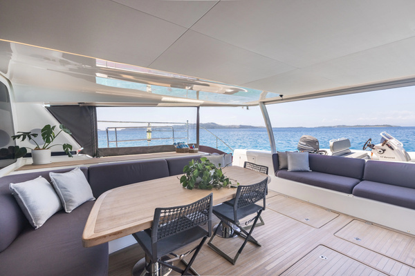 Marooned 67ft Lagoon Yacht For Sale