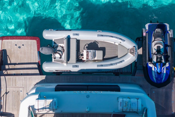 Marooned 67ft Lagoon Yacht For Sale