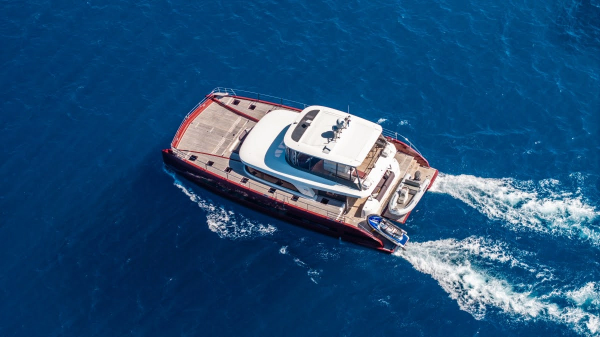 Marooned 67ft Lagoon Yacht For Sale