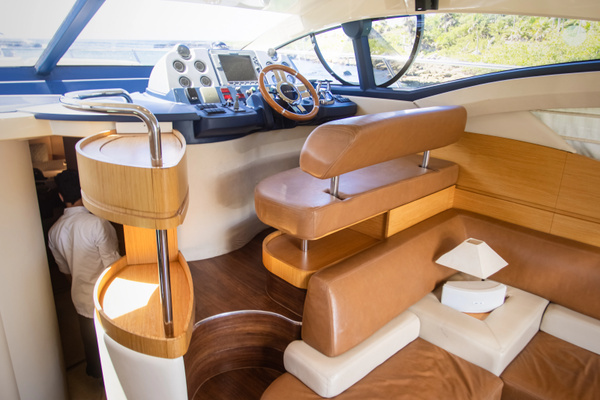 Azimut 43 Yacht For Sale